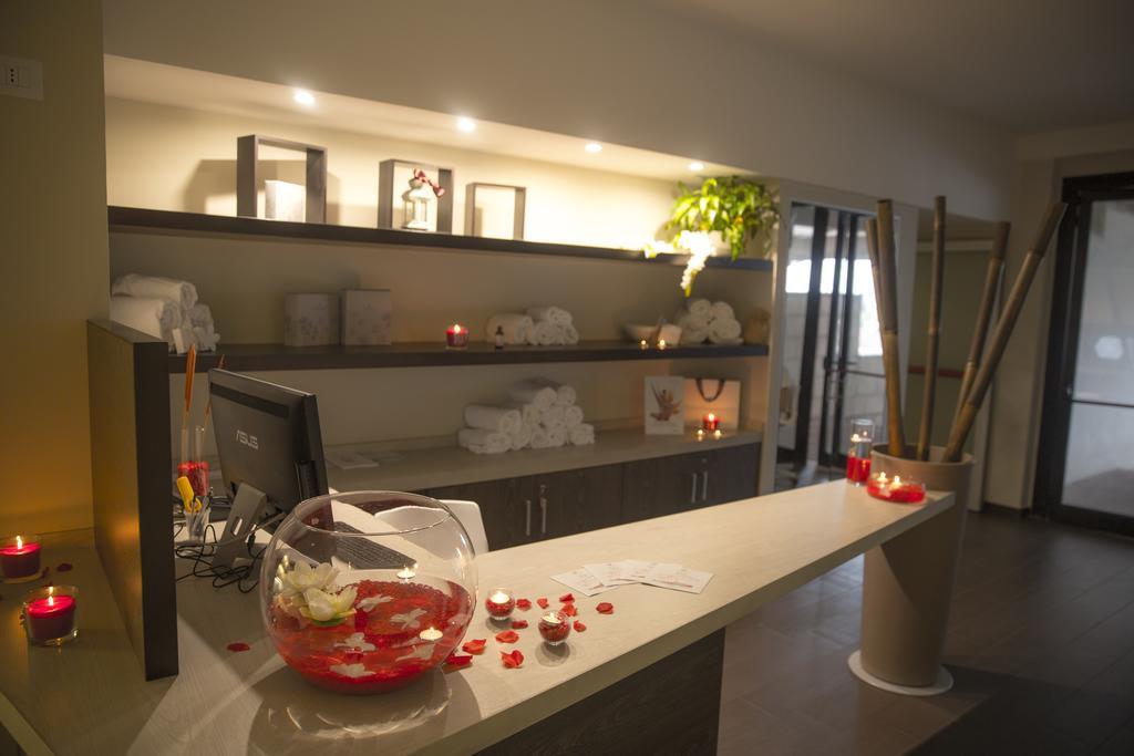 Hotel Degli Ulivi Феррандина Экстерьер фото
